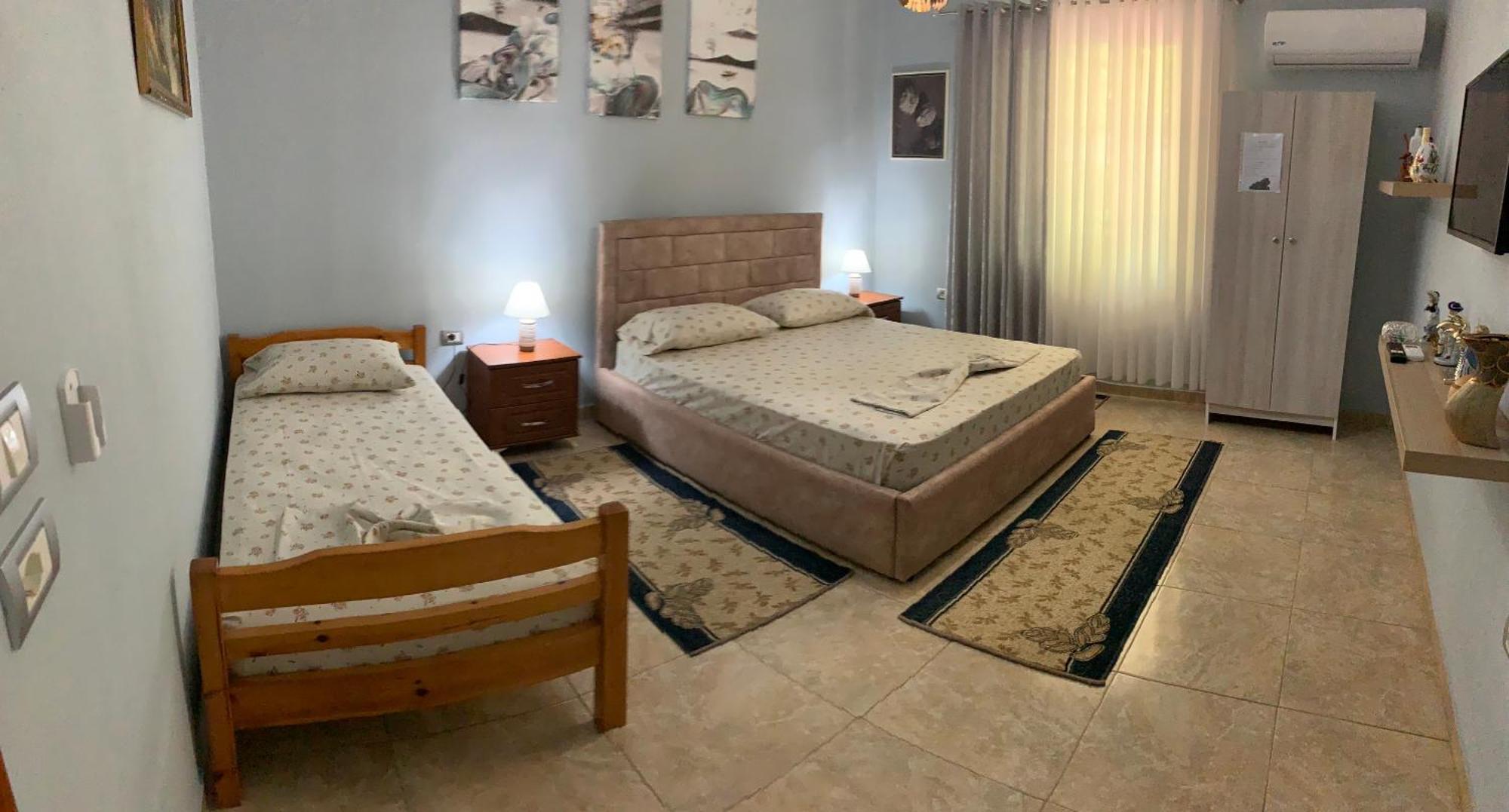 Vila Spaho Korce Exterior foto