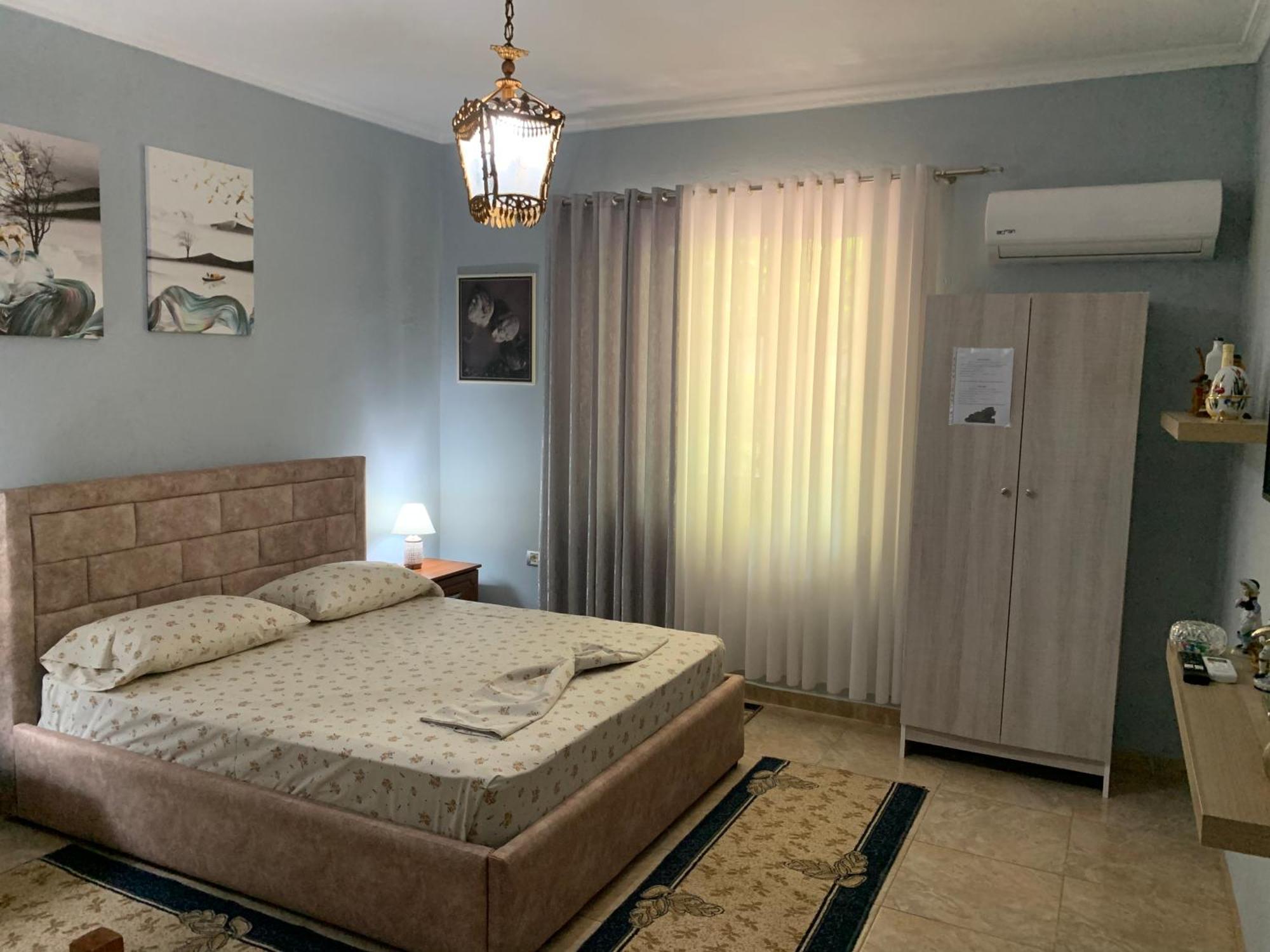 Vila Spaho Korce Exterior foto